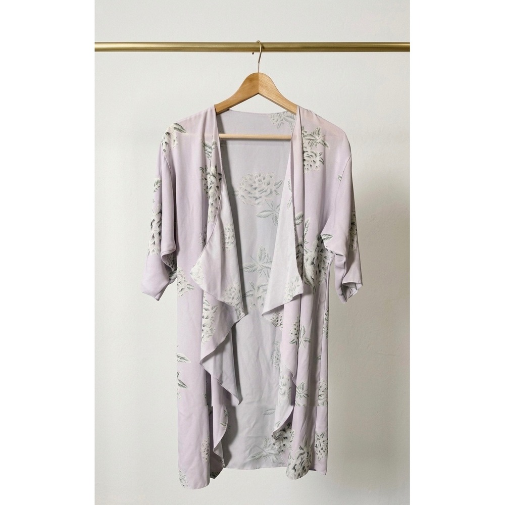 LuLaRoe Shirley Kimono Cardigan Small Lavender‎ Floral Open Front Lightweight